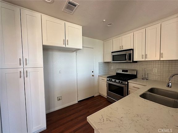 4th image of 1416 Boone Way