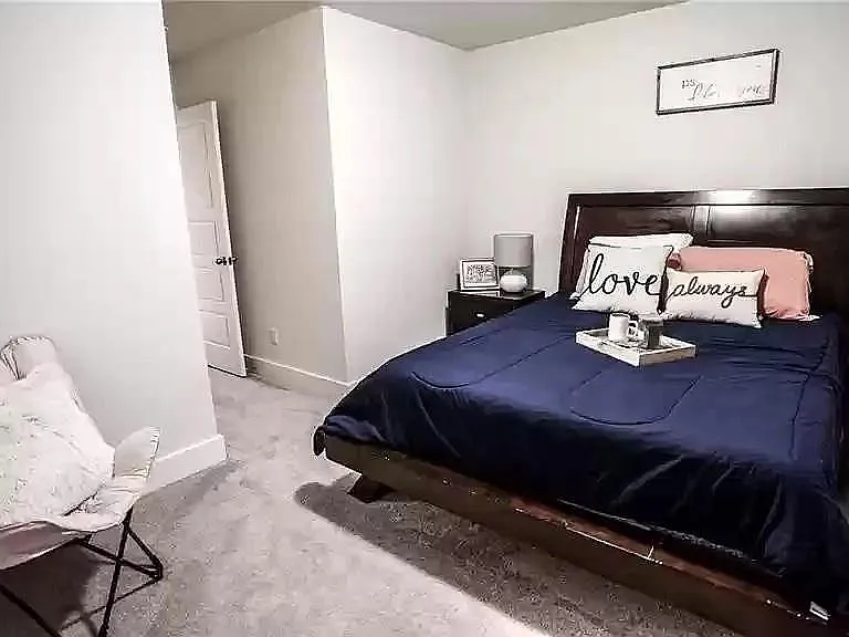 15928 Cadoz Dr — Photo 15