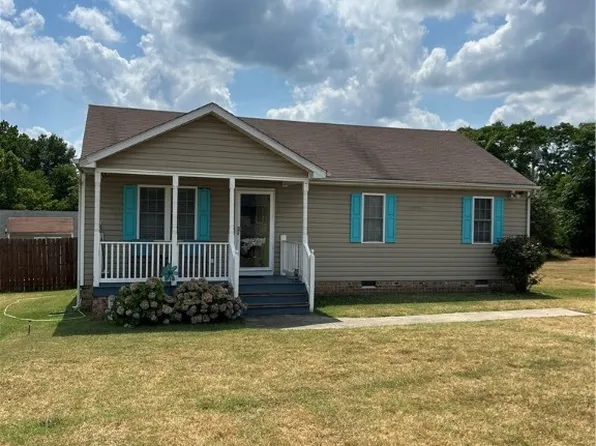 4608 Blackberry Patch Rd, Henrico, VA 23231