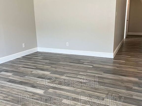 5th image of 2688 62nd Ave N
