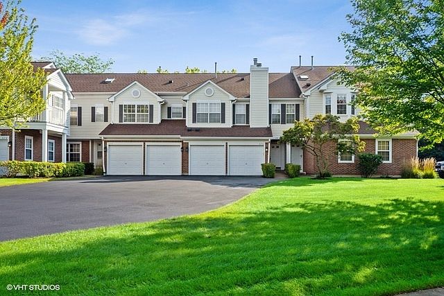 1st image of 674 Portage Ct