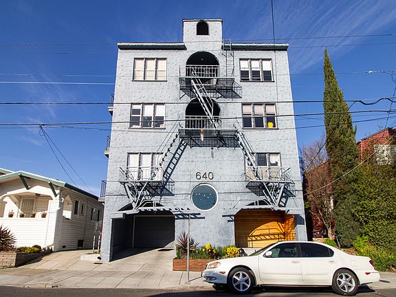 2nd image of 640 Brooklyn Ave APT 1