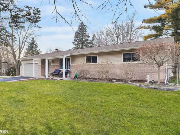 4947 Southview Dr, Shelby Township, MI 48317