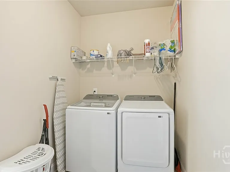 141 Hayden Pl — Photo 13