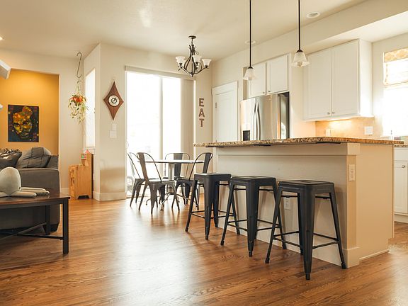 Kitchen island and eat-in area