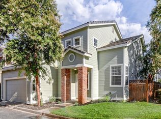 8228 Woods Edge Ln, Elk Grove, CA 95758