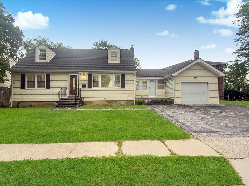 1st image of 6 Harold Avenue