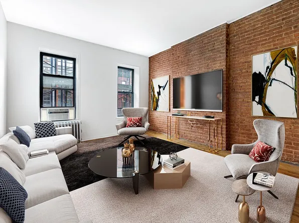 433 W 54th St APT 1, New York, NY 10019