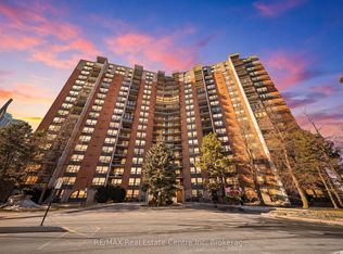 20 Mississauga Valley Blvd #1204, Mississauga, ON L5A 3S1