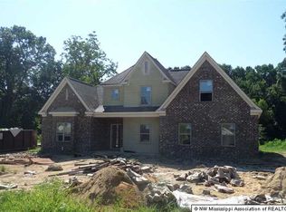10069 Green Forest Dr, Hernando, MS 38632