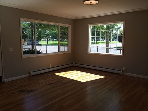 3rd image of 1701 W Kent Ave
