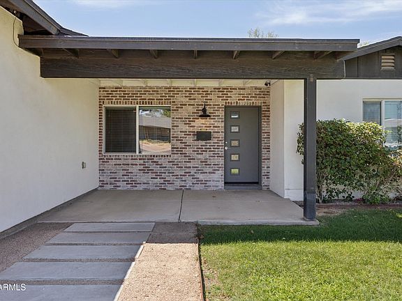 4th image of 1841 E MONTECITO Avenue