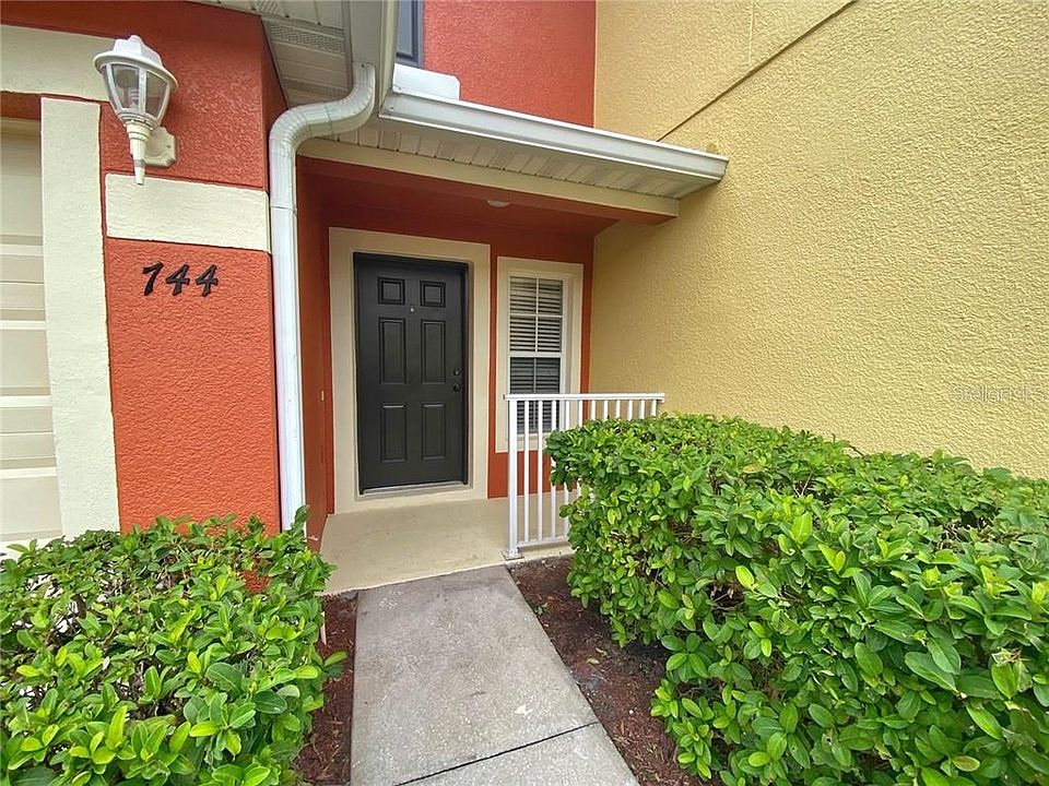 1st image of 744 Cresting Oak Cir #62