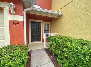 744 Cresting Oak Cir #62, Orlando, FL 32824