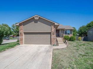3037 E Lanners Cir, Wichita, KS 67219