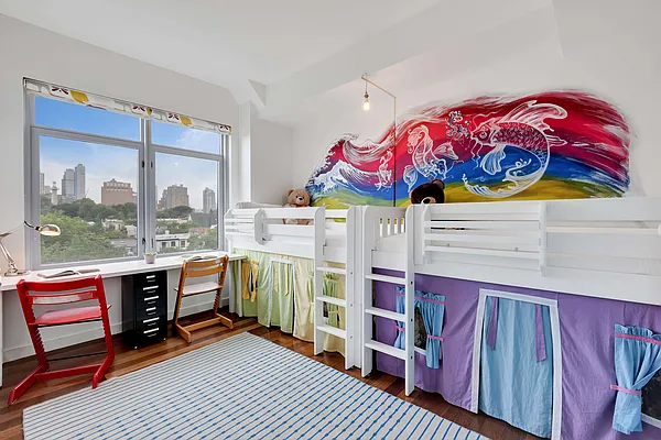 Sold by Compass | media 9