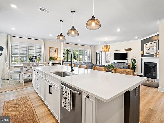 4th image of 31535 Deep Pond Ln