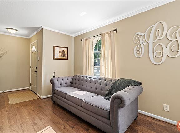 5th image of 108 Lori Ln