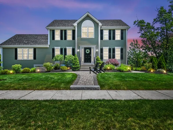 5 Autumn Gate Cir, Millbury, MA 01527
