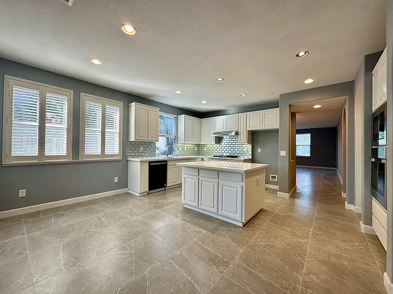 907 Star Tulip Dr — Photo 8