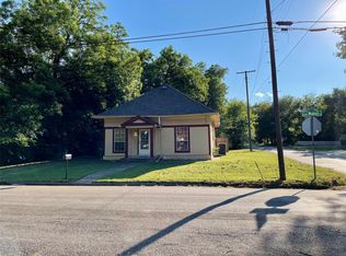 1502 S Walnut St, Sherman, TX 75090