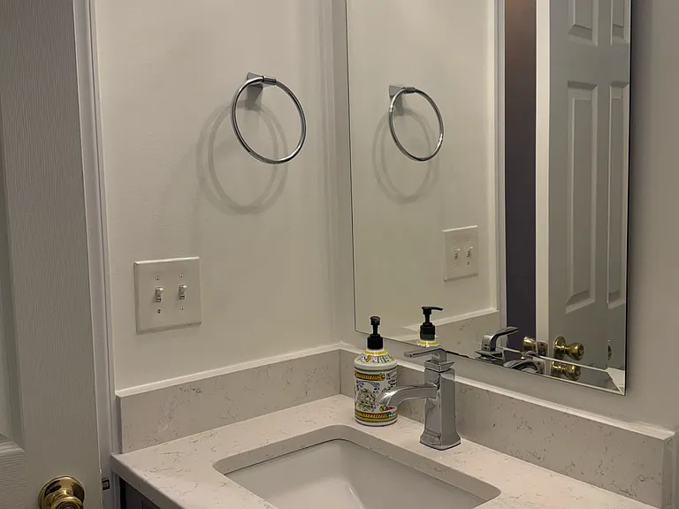 2nd bathroom