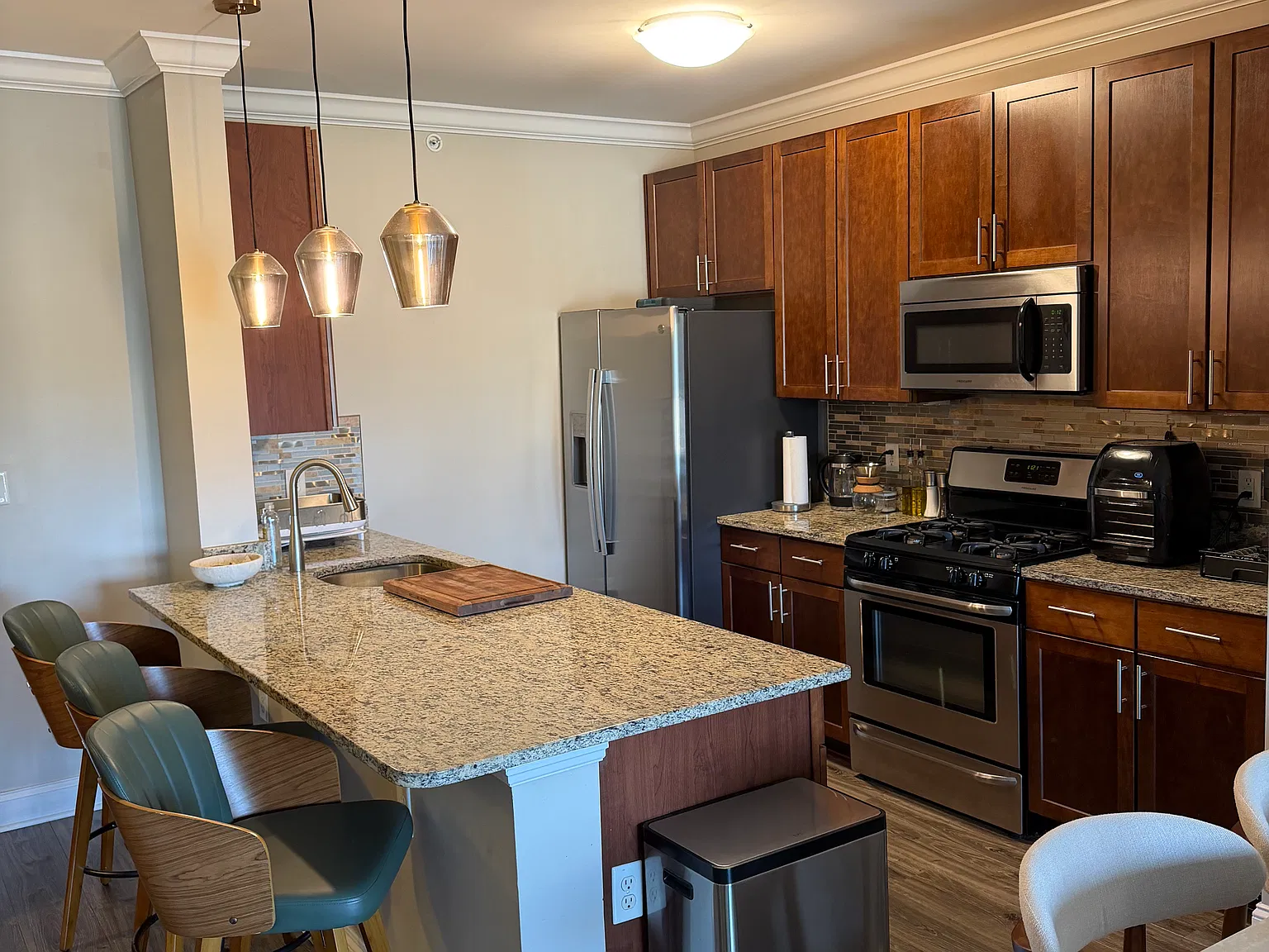 1 bed, 781 sqft, $2,600 — Photo 3