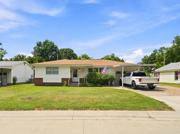 713 M St NW, Miami, OK 74354