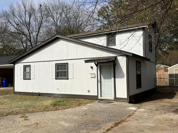 1924 College Ave, Conway, AR 72034