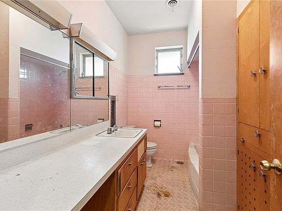 5th image of 1606 Severn Ave