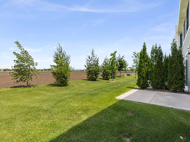 4184 Calder Ln — Photo 25