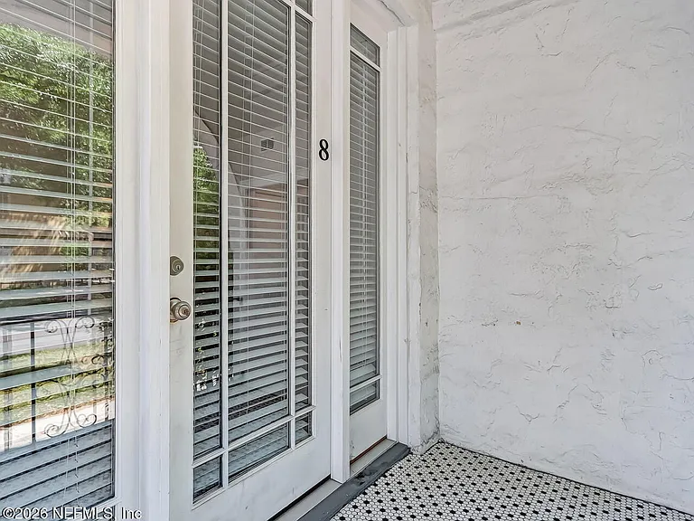 1009 Stockton St #8 — Photo 11