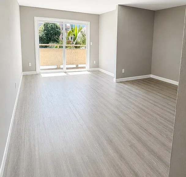 14689 Nordhoff St — Photo 14