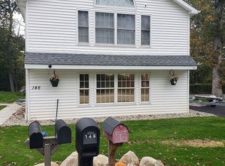 146 Windsor Ave, Hopatcong, NJ 07843