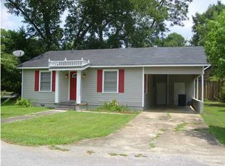 510 9th St N, Clanton, AL 35045