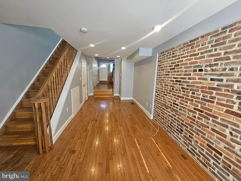 604 S Luzerne Ave — Photo 25