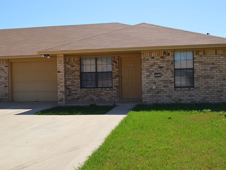 1st image of 909 Crymes Ln #B
