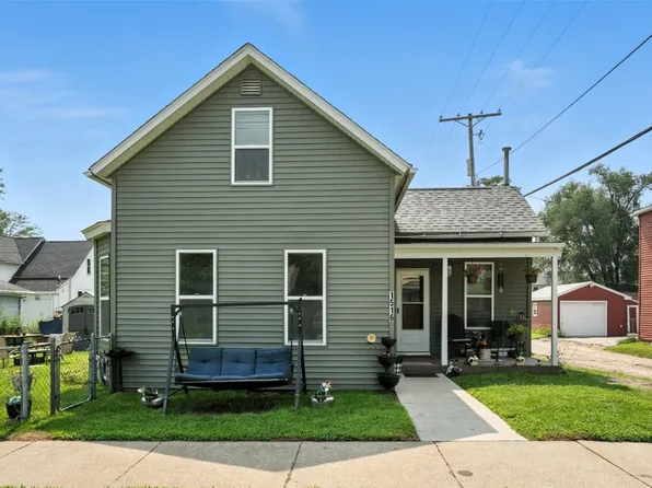 1516 1st St SW, Cedar Rapids, IA 52404