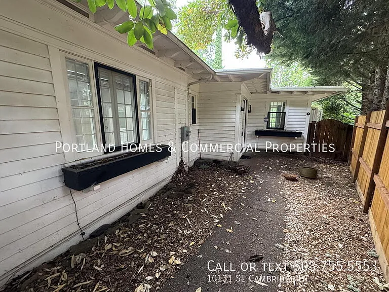 10131 SE Cambridge Ln — Photo 1