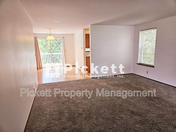 5th image of 8835 Martin Ave NW