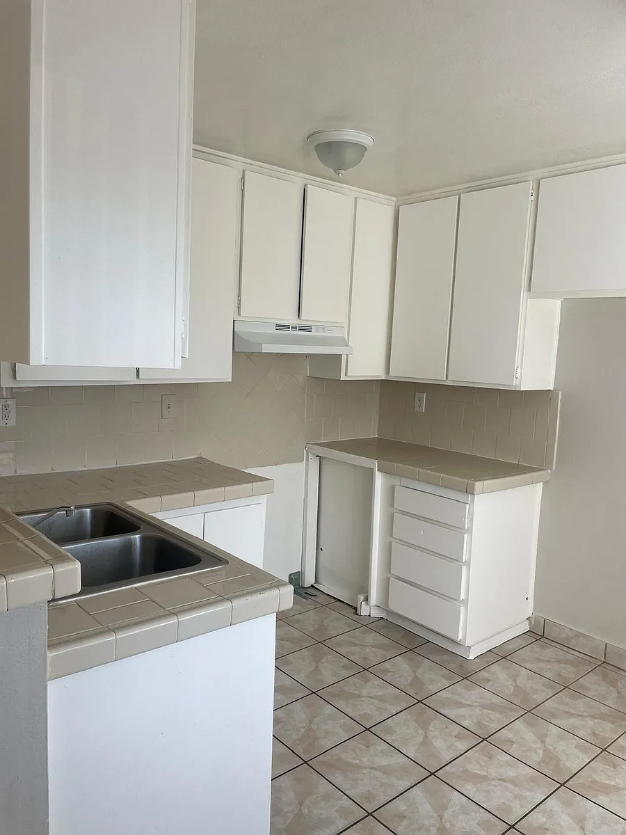 Building Photo - 16364 Pebble Beach Dr #101