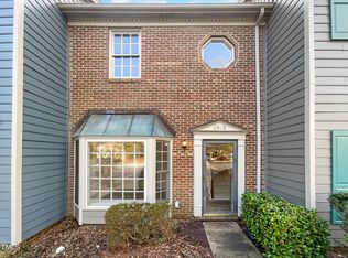2925 Faversham Pl, Raleigh, NC 27604