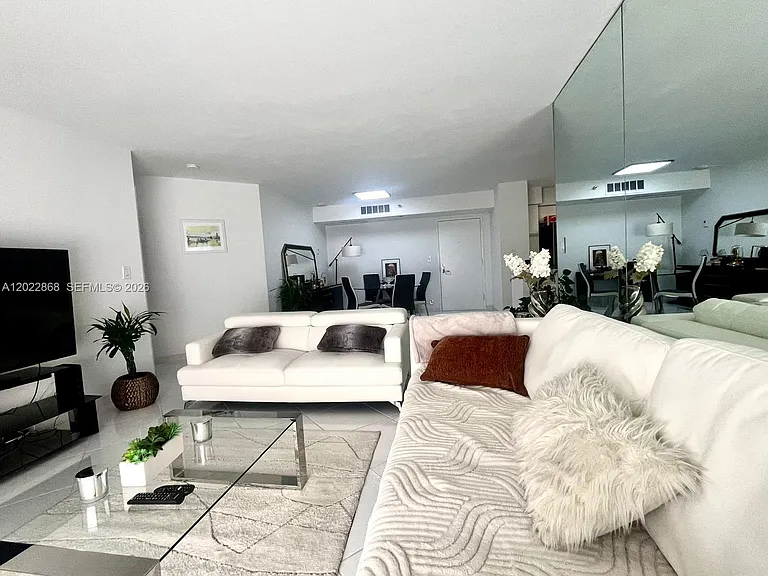 3530 Mystic Pointe Dr #1412 — Photo 7