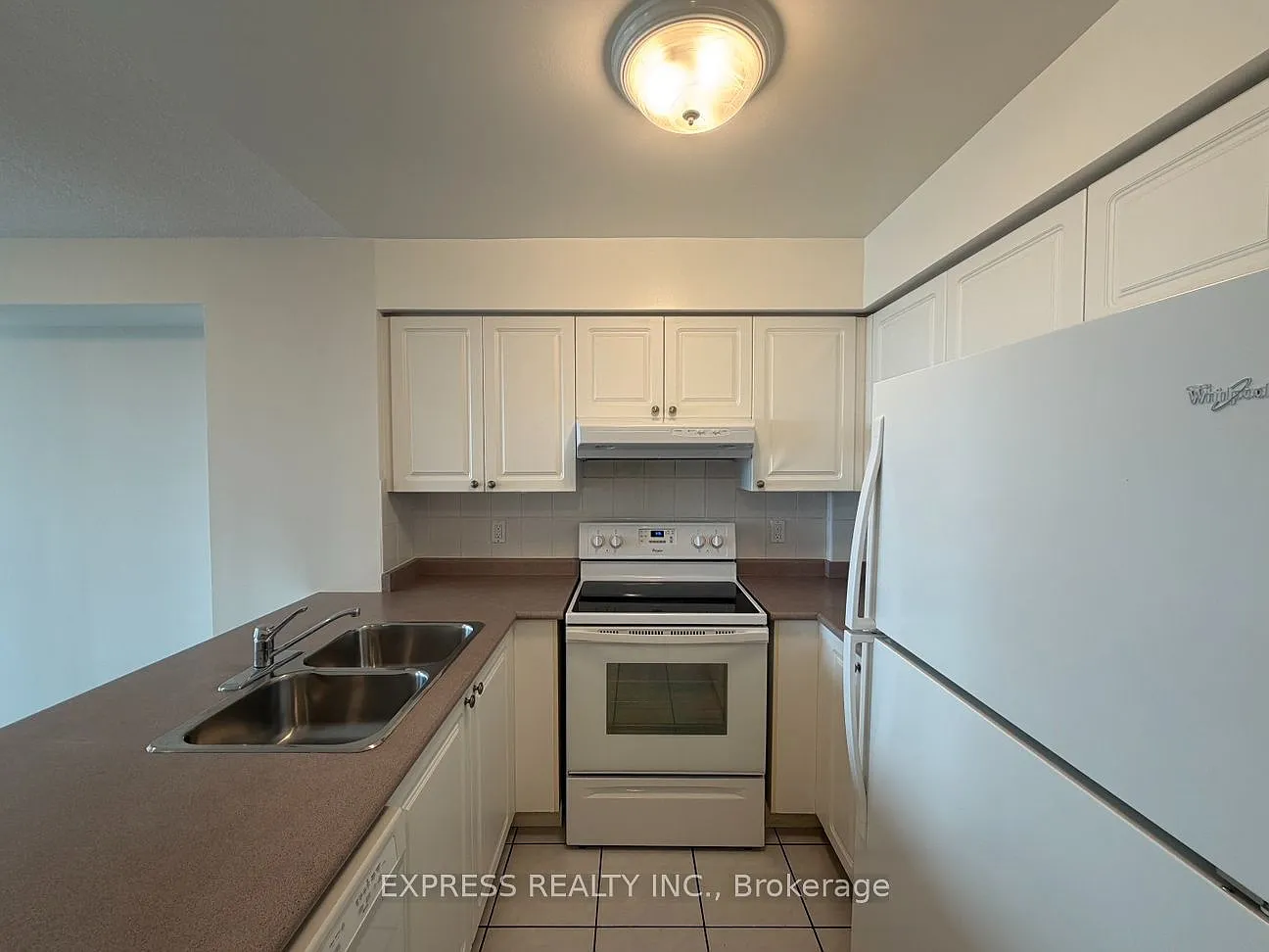 1 bed, $2,400 — Photo 2