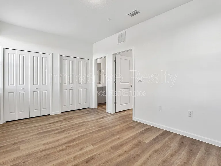 Venture Apartments — Photo 125