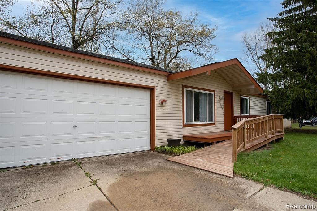 4727 N Duck Lake Rd, Highland, MI 48356 Zillow