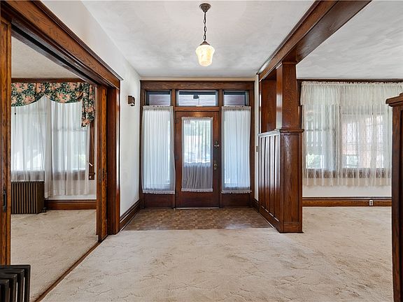 5th image of 311 S 5th St