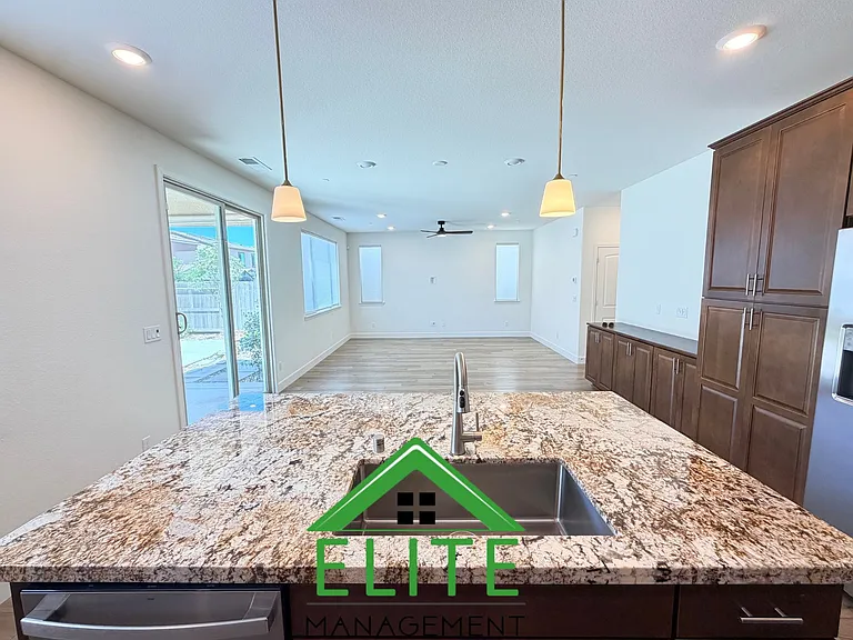 8778 Encore Way — Photo 6