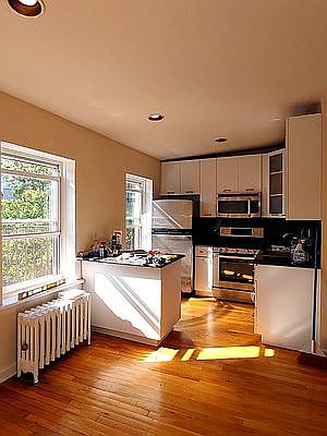 3rd image of 345 Pleasant Ave APT 4