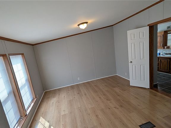 5th image of 4205 Wethersfield Rd